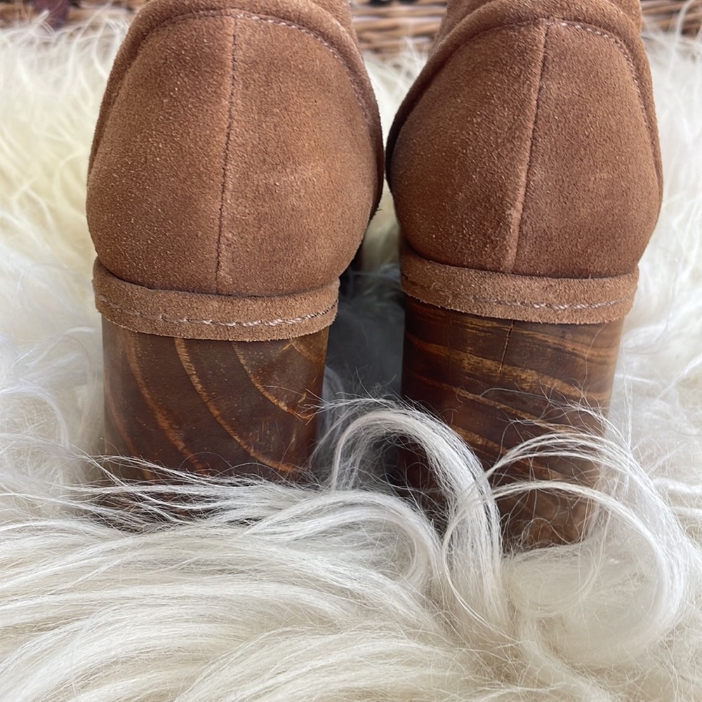 Matisse Tan Suede Platform Clog Heels - Picture 4 of 6
